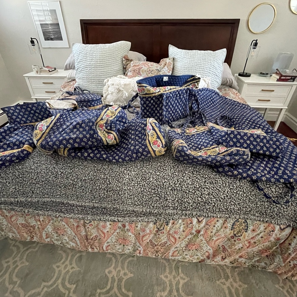 Retired blue MAISON Vera Bradley Bundle